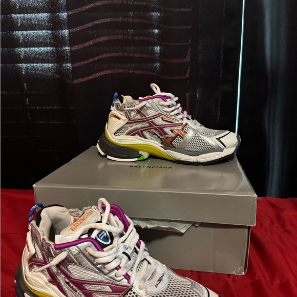 balenciaga runnrs - Picture 3 of 6